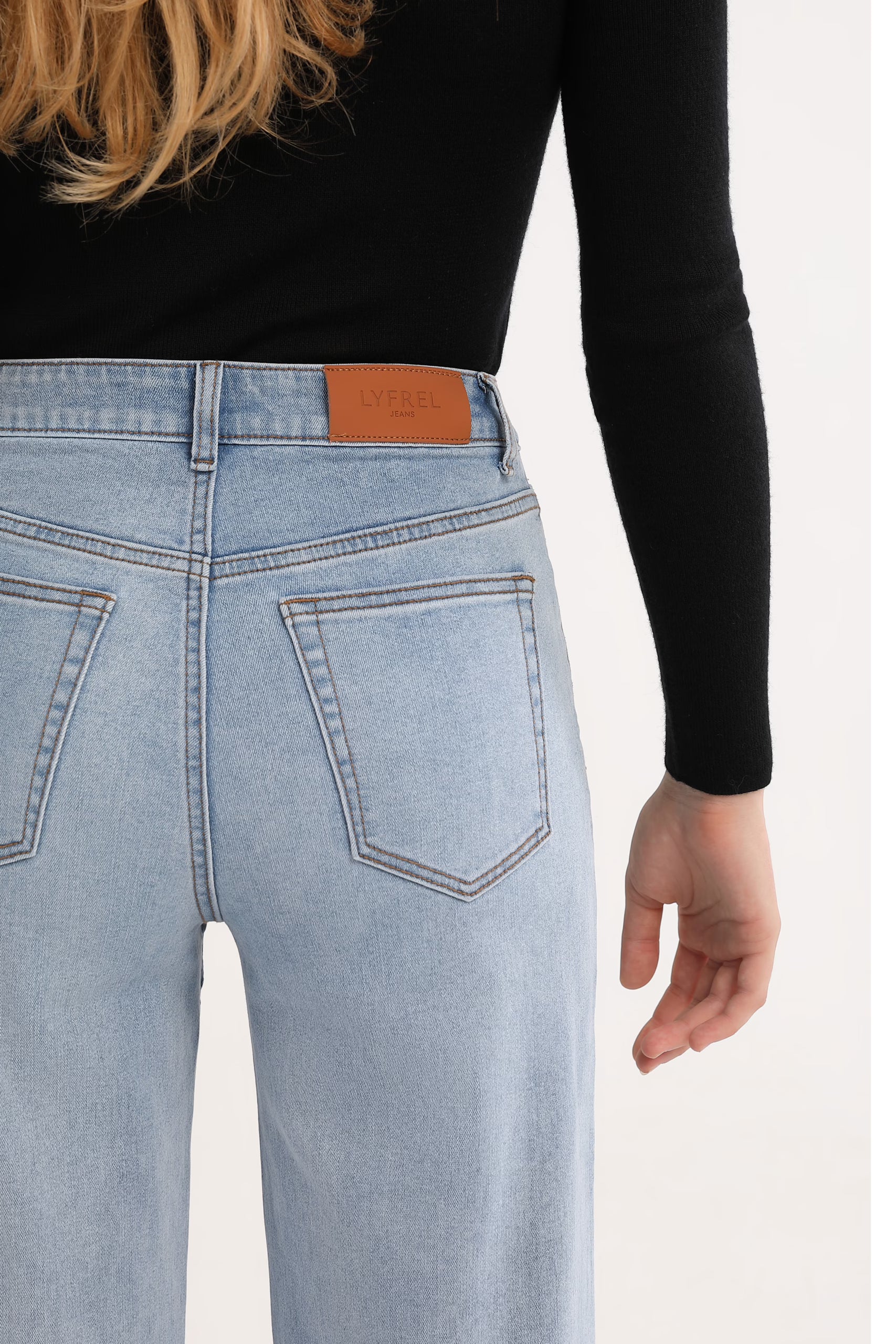 The Everyday Jeans image 3