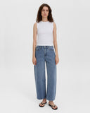 The Everyday Rigid Curve Jean