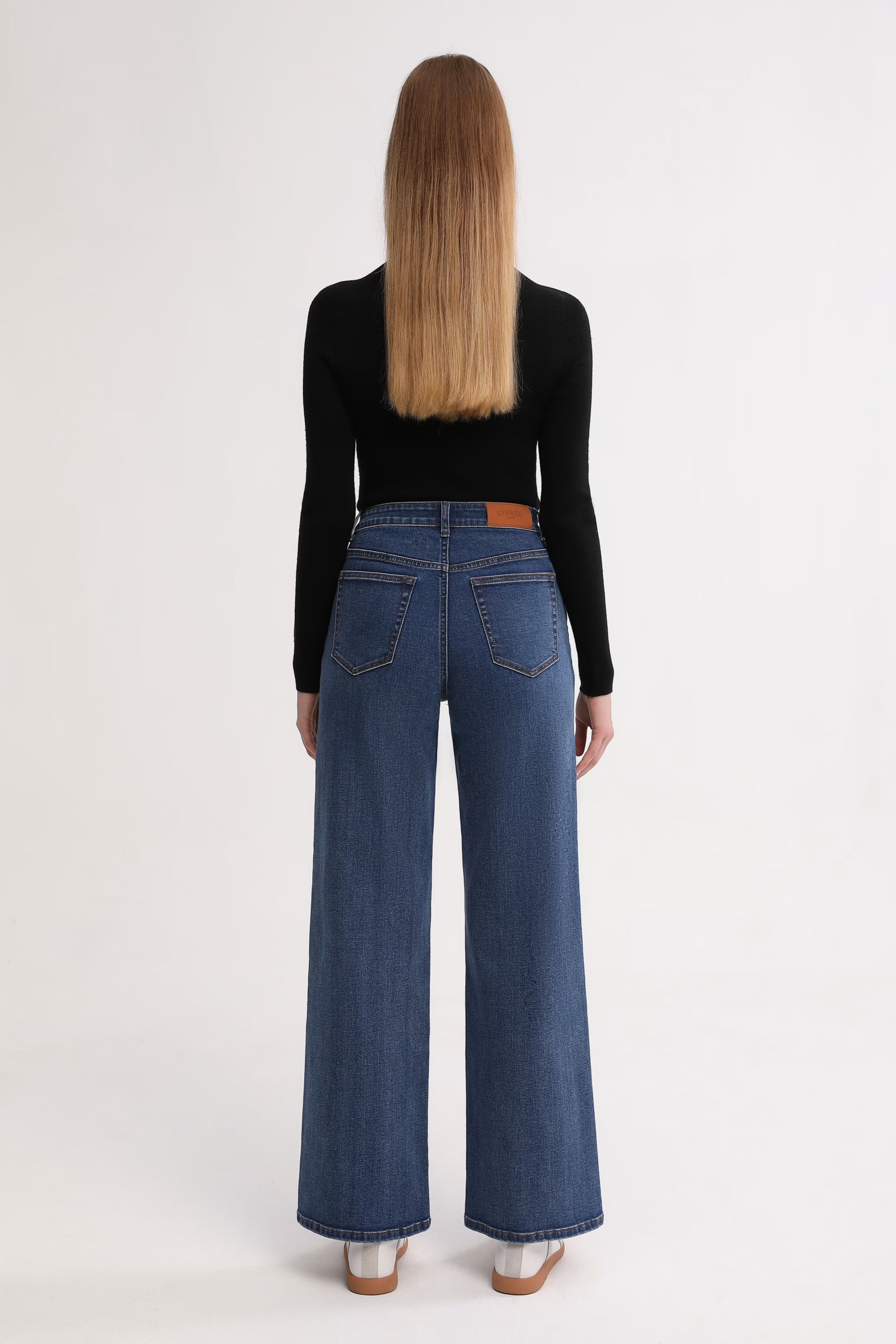 The Everyday Jeans image 4